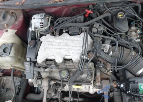 1994 Oldsmobile Cutlass Supreme S из США, поврежденный, VIN 1G3WH55M0RD381995